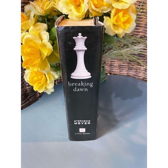 Breaking Dawn First Edition Hardcover Book 4 - Picture 2 of 8